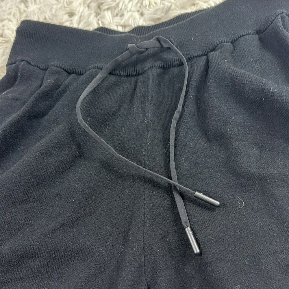 Lululemon Cotton-Cashmere Knit High-Rise Short 4